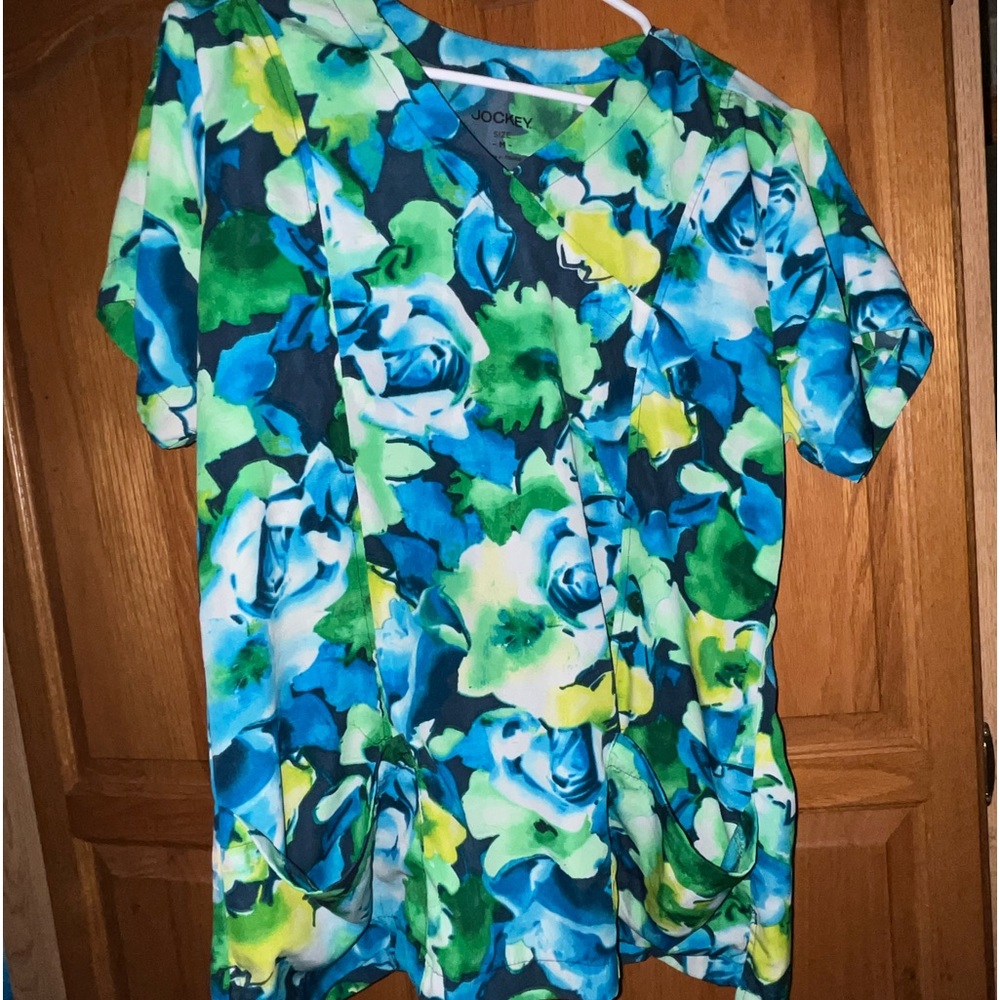 Scrub top jockey brand size M!